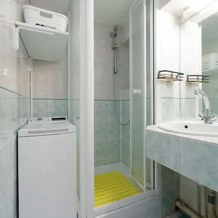 Lush In By The Apartamento Agde